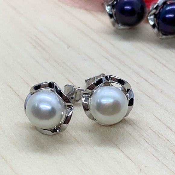 Natural Freshwater Pearl Stud Earrings S 925 - Picture 6 of 10